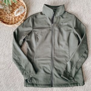 Columbia softshell jacket
